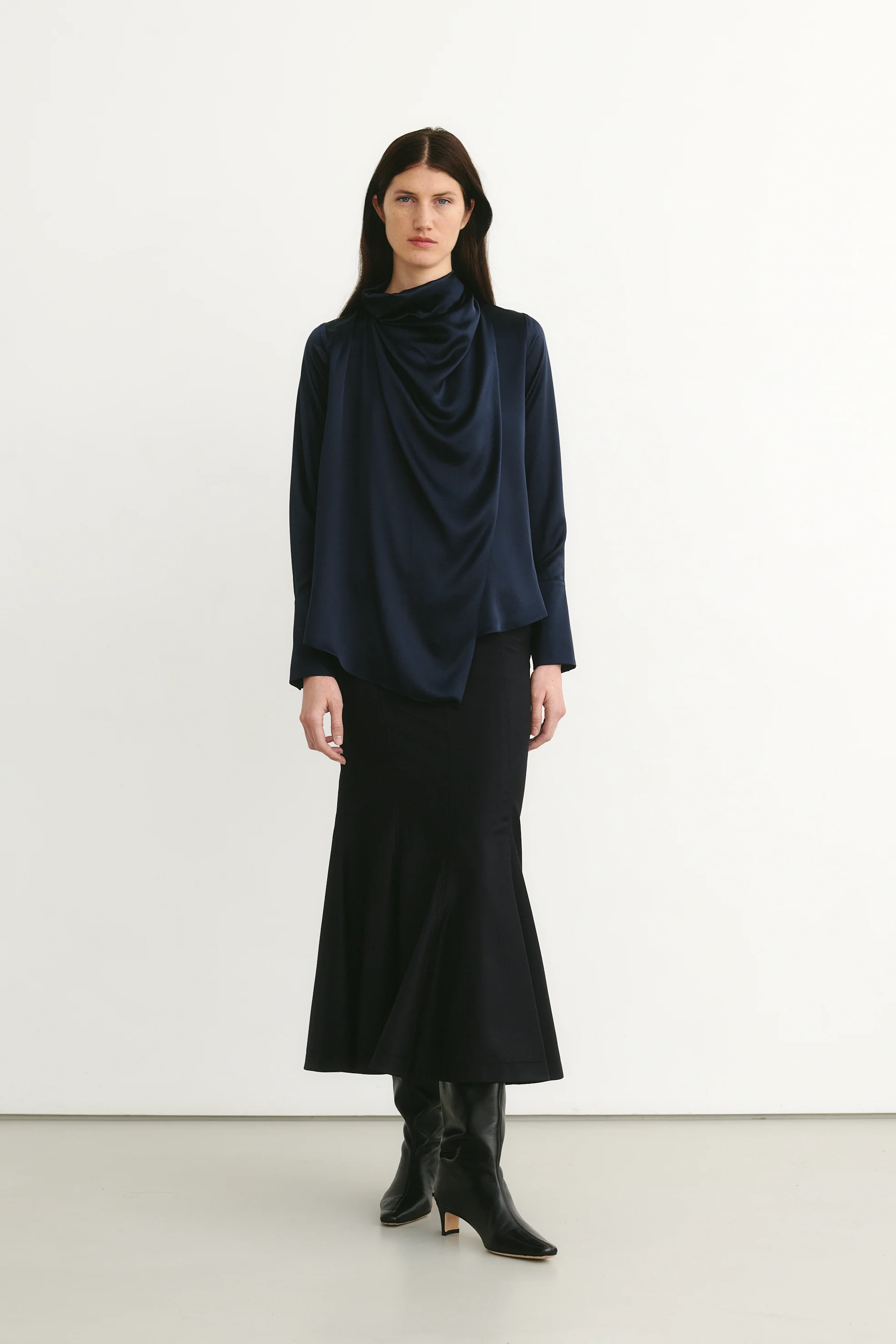 Anne Midi Skirt Black - Image 2