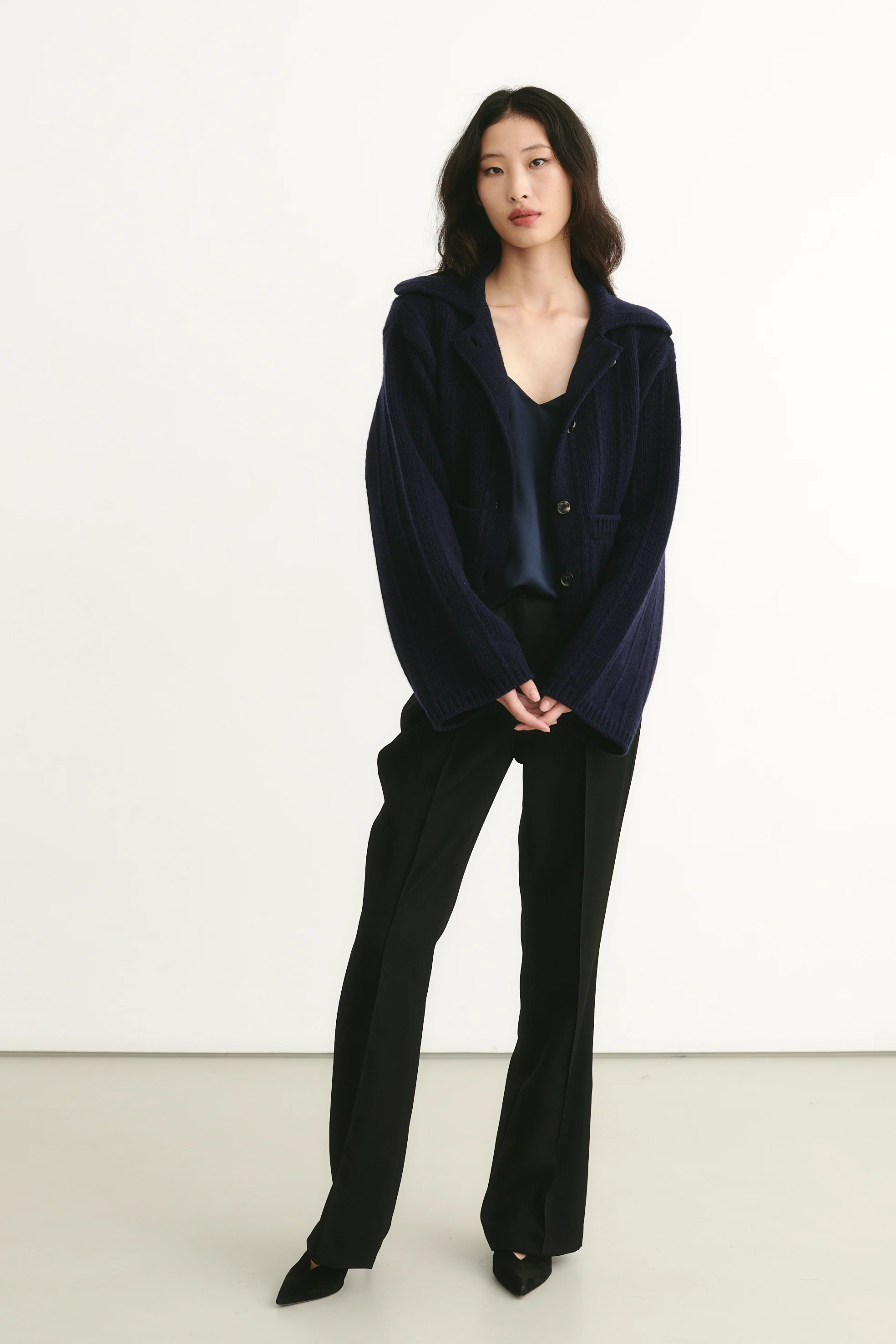 Daphne Cardigan Navy - Image 3