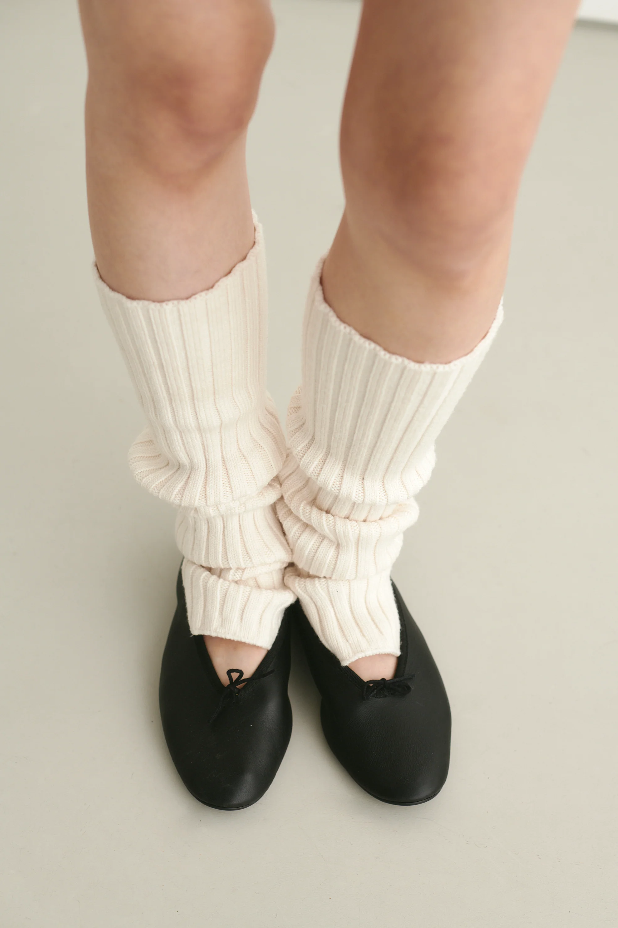 Alicia Leg Warmers White - Image 2