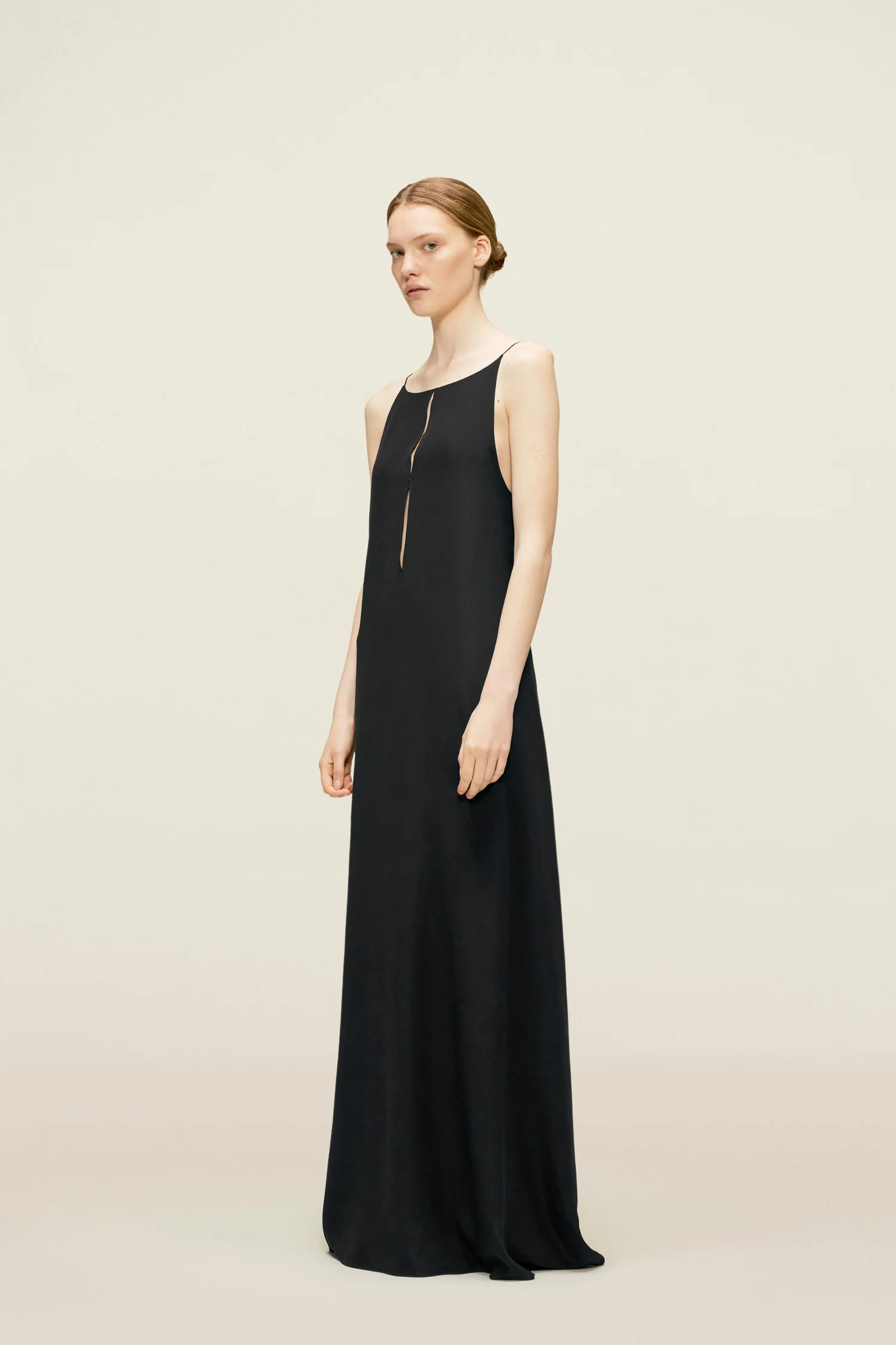 Lima Gown Black - Image 3