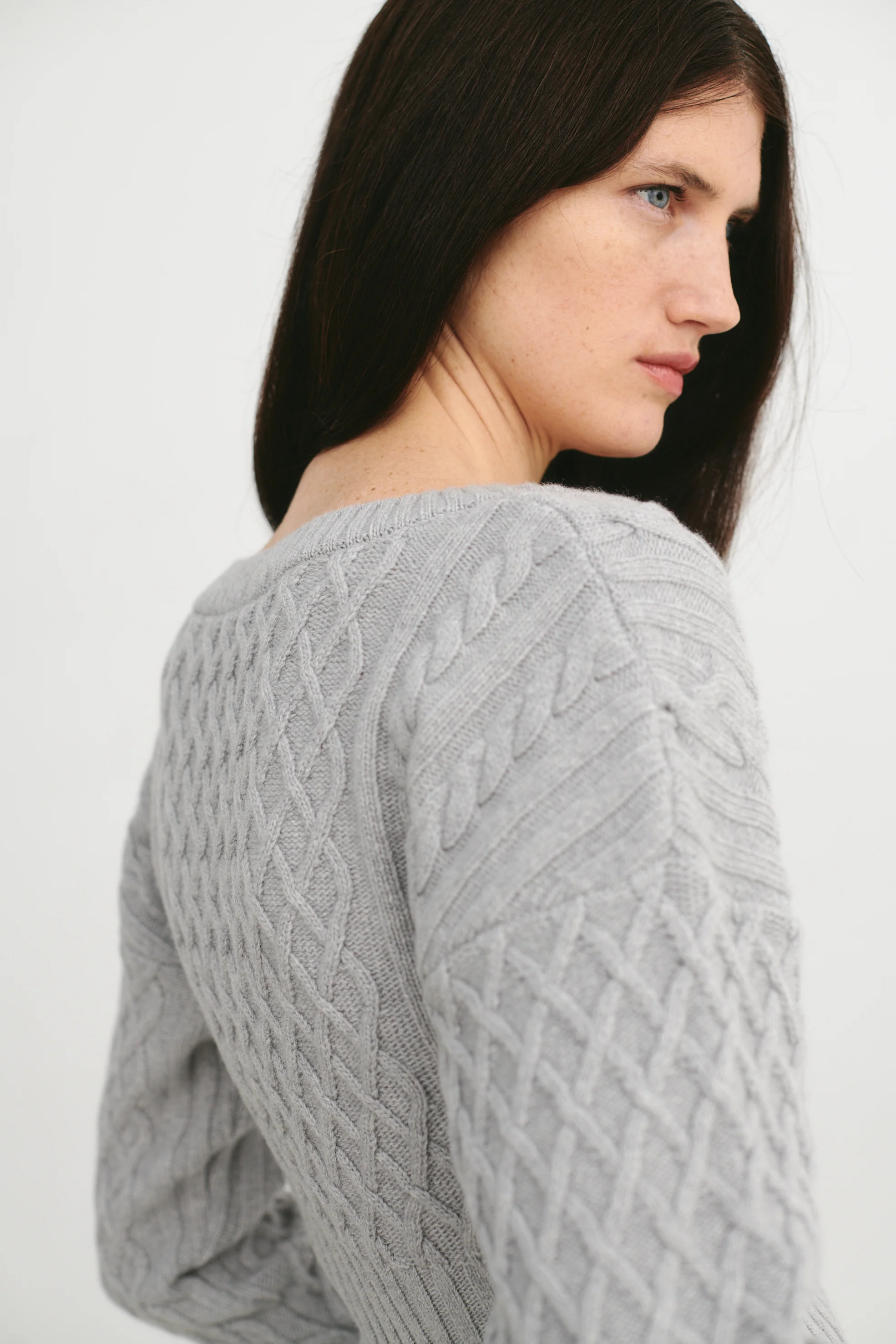 Victoria Cropped Cardigan Grey - Image 2